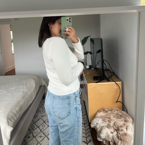 Abercrombie sweater top - Picture 4 of 8